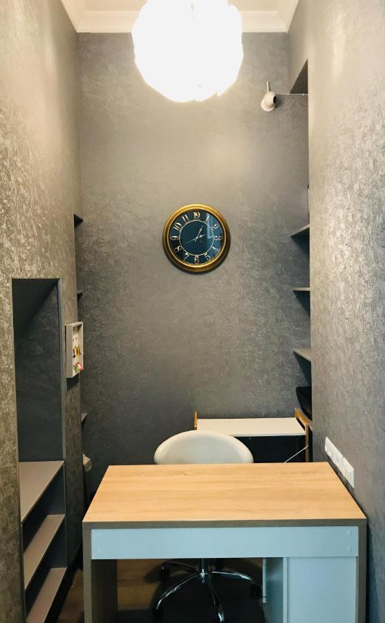 2Nd Floor Hotel 트빌리시 외부 사진