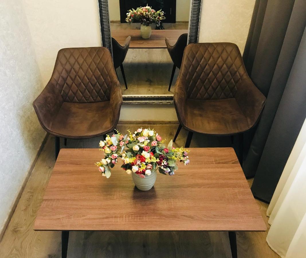 2Nd Floor Hotel 트빌리시 외부 사진